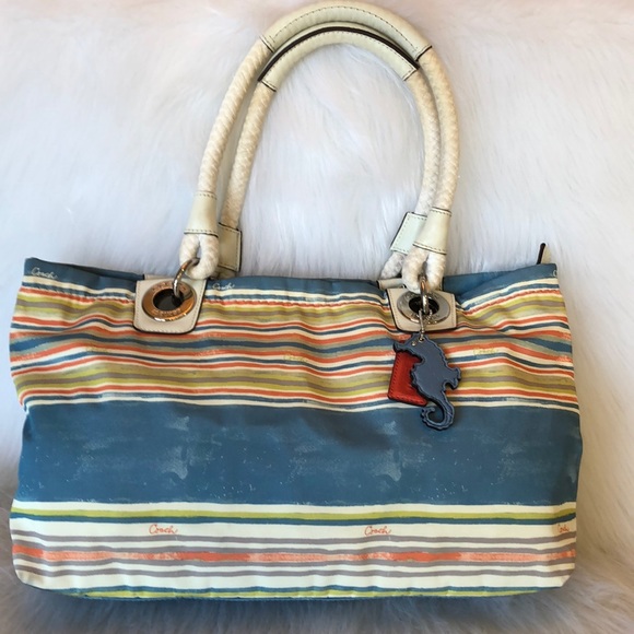 COACH ToTe & WristLET Nautical Beach 🏖 - Picture 3 of 8